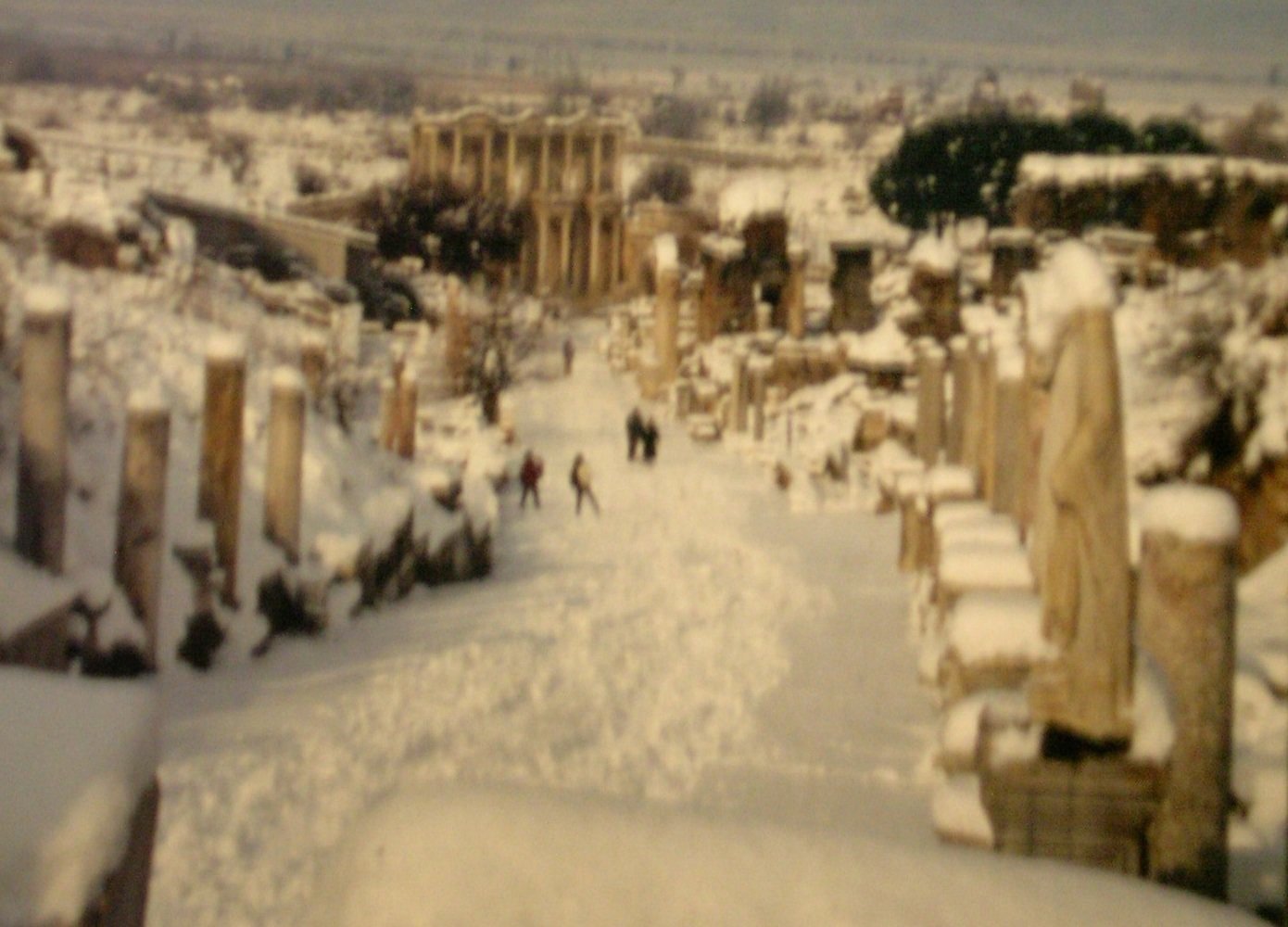 Kuretler Caddesi. 1992 kışı