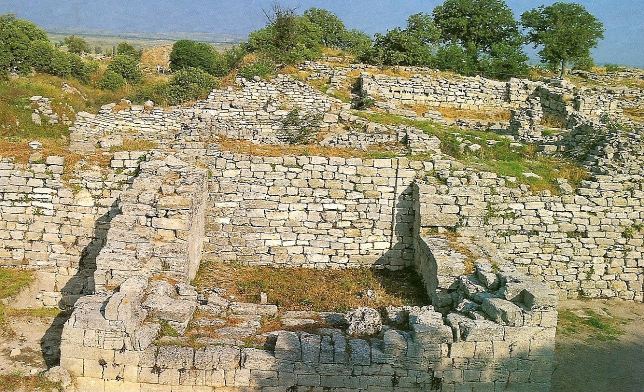 Troya VI. Doğu kapısını koruyan VI H kulesi